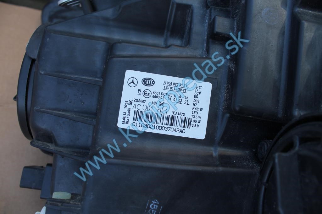 Predné pravé-ľavé Xenon svetlo MERCEDES SPRINTER 906